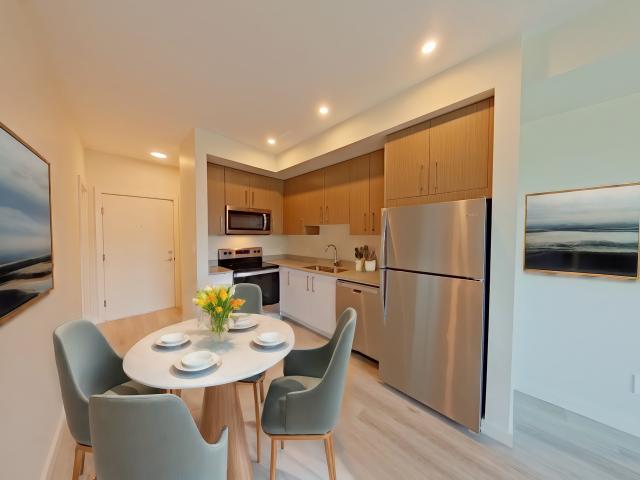 Uptown Residences Building B 1BR + Den Apartment for Rent