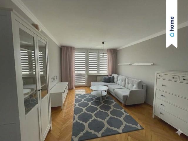 Urocze 2 pokojowe mieszkanie 37,3 m² z niskim czynszem polecam