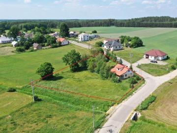 Urokliwe siedlisko 120 m2 z kominkiem i dużą działką