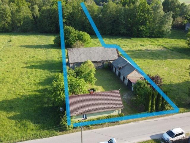 Urokliwe siedlisko z domem z drewna, 58 m2, duża działka