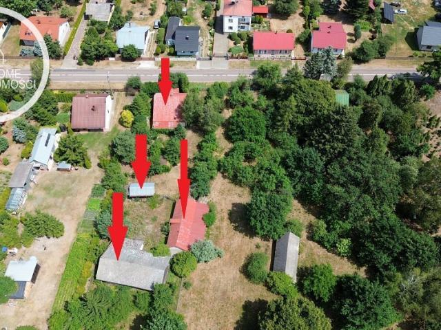 Urokliwe siedlisko z ogrodem i budynkami gospodarczymi