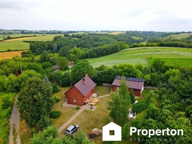 Urokliwy dom 107 m² z sadem i dużą działką w Karwowie