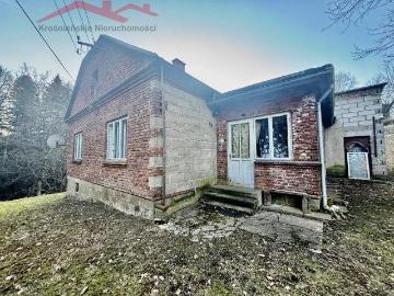 Urokliwy dom 100 m2 w Korczynie z dużym terenem i prywatnością