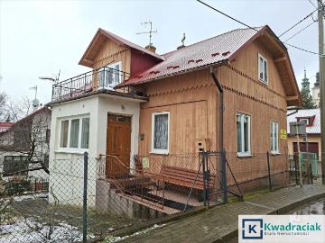 Urokliwy dom 100 m² w centrum Brzozowa z potencjałem