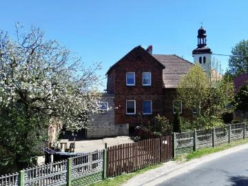 Urokliwy dom 118 m² z potencjałem w Grochowicach