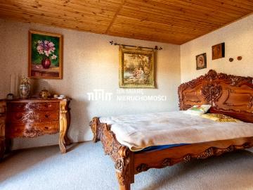 Urokliwy dom vintage 157 m² z garażem i domkiem