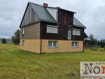 Urokliwy dom 150 m2 z własną studnią i drewnianym piętrem