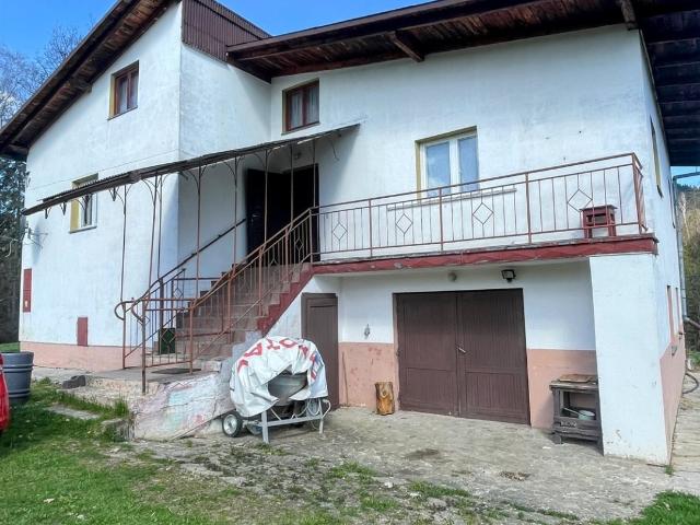 Polecam dom 190 m² z dużą działką 2527 m² w górach