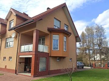 Urokliwy dom 200 m² w Milówce, gotowy do zamieszkania