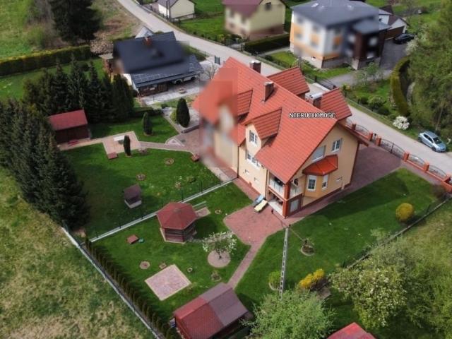 Urokliwy dom 200 m² w Milówce, gotowy do zamieszkania