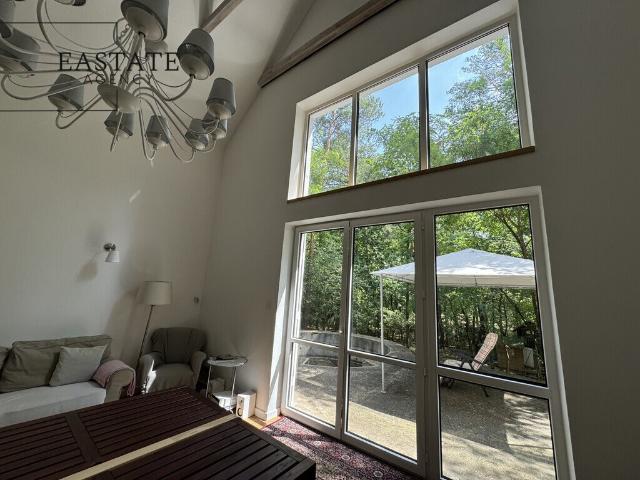 Minimalistyczny dom w lesie, 244 m², garaż, polecam!