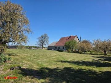 Urokliwy dom 360 m2 na dużej działce w Igłowicach