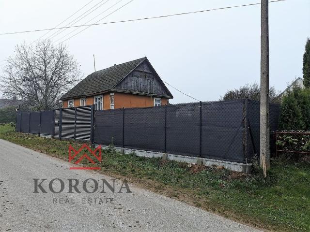 Urokliwy dom do remontu z dużą działką w Kuplisku
