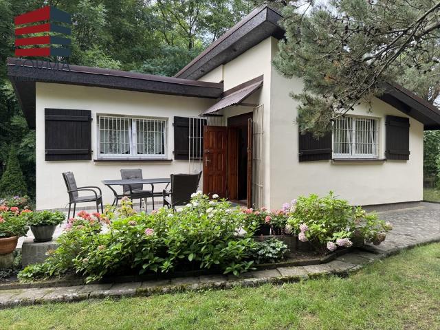 Urokliwy dom letniskowy 47,7 m² działka 569 m² w Kowalskich