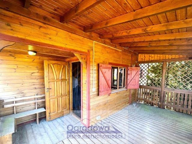 Urokliwy dom letniskowy 64 m2 z ogrodem i altaną