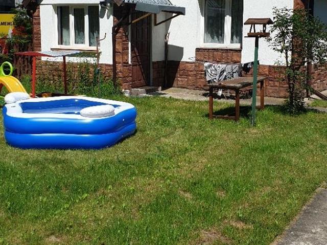 Urokliwy dom na Mazurach z 3 niezależnymi mieszkaniami