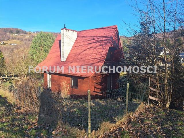 Urokliwy dom rekreacyjny 100 m2 z widokiem na góry