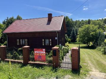 Urokliwy dom z tarasami i dostępem do rzeki Krępianka