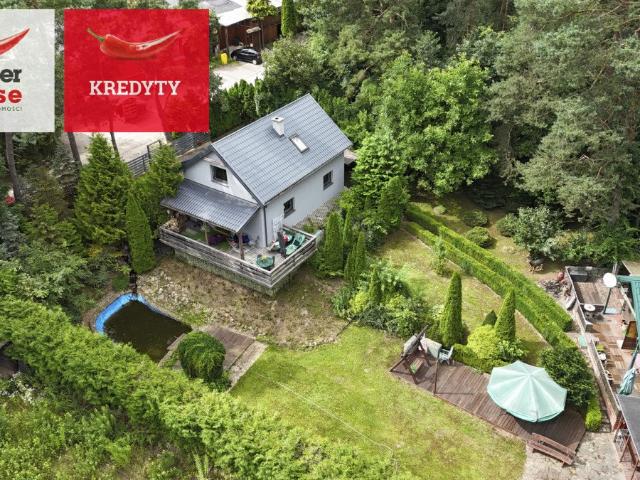 Urokliwy dom z dwoma letniskami przy lesie, 1221 m²
