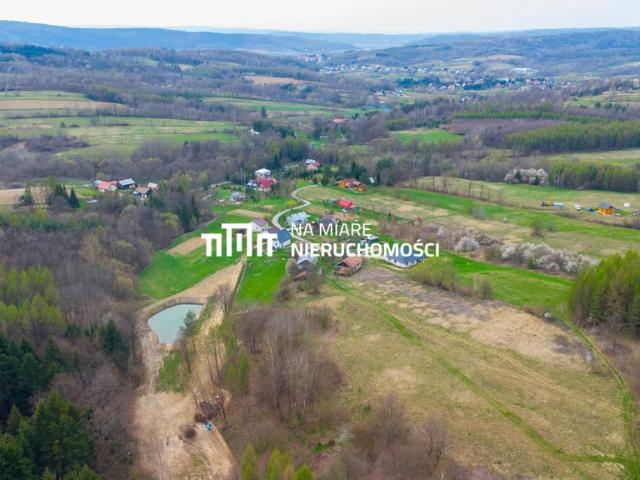 Urokliwy dom z dużą działką 0,48 ha 76,6 m² w Woli Krzywieckiej