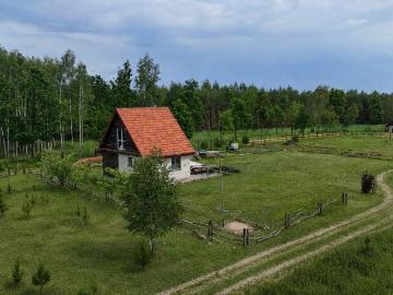 Urokliwy dom z naturalnych materiałów, rozbudowa, 70 m²