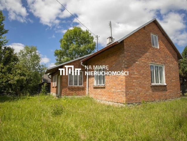 Na sprzedaż urokliwy dom z ogrodem i garażem w Trzeboś