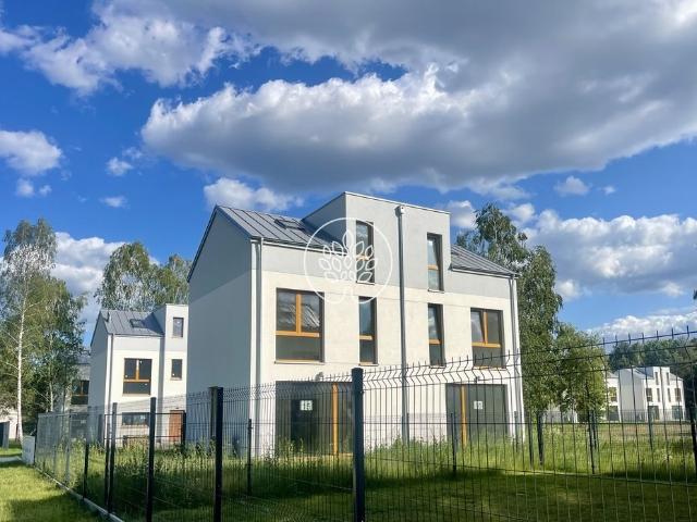 Urokliwy dom z ogrodem w Wawrze, 80,9 m2, blisko natury