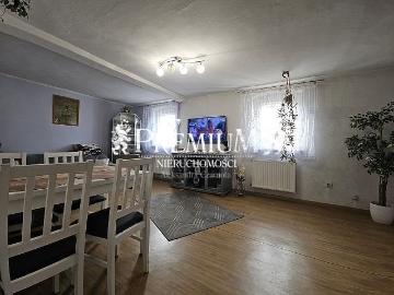 Urokliwy dom z potencjałem na dużej działce 2700 m2