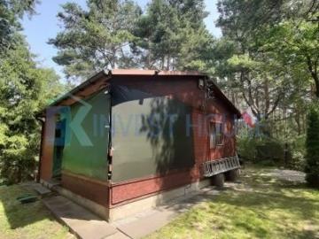 Urokliwy domek 40 m² w leśnej oazie z tarasem i studnią