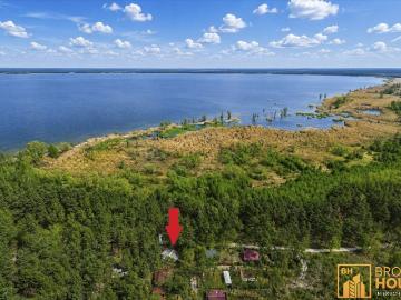 Urokliwy domek letniskowy 60m2 z garażem i ogrodem