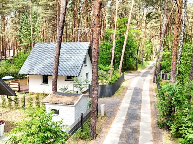Urokliwy domek nad jeziorem, 70 m², polecam!