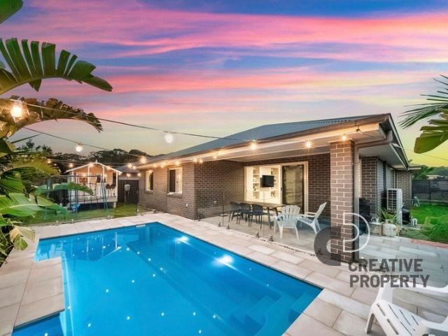 Uralla Ooh La La