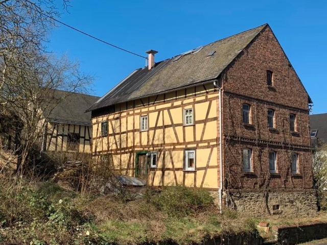 Uralter Fachwerk Bauernhof auf 1800m2 Liebhaberobjekt