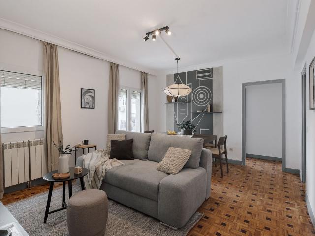 Urania 3 bedrooms and office, terrace in Lista, Madrid Amsterdam Apartments for Rent