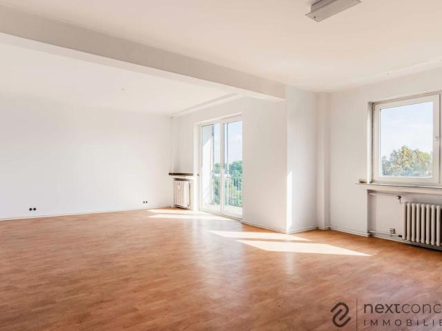 Urban und dennoch ruhig! Helle 2 3 Zimmerwohnung mit Balkon