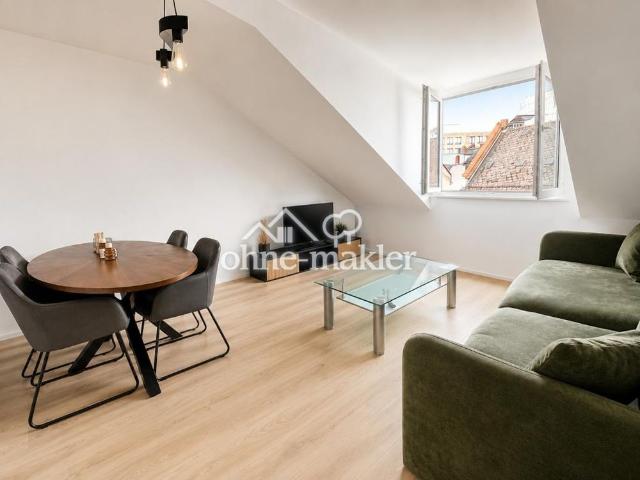 Urban und dennoch ruhig: Sanierte 3 Zimmer Dachgeschosswohnung in der Frankfurter Innenstadt