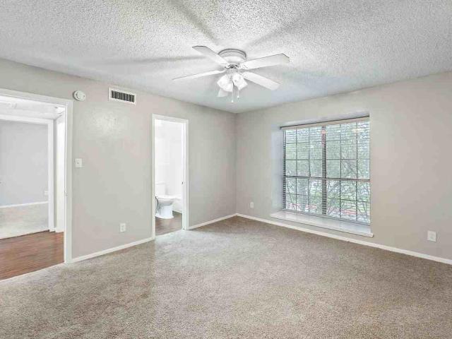 Urban Villas 2 Bedroom Apartment for Rent at 4411 Airport Blvd, Austin, TX 78722 Upper Boggy Creek