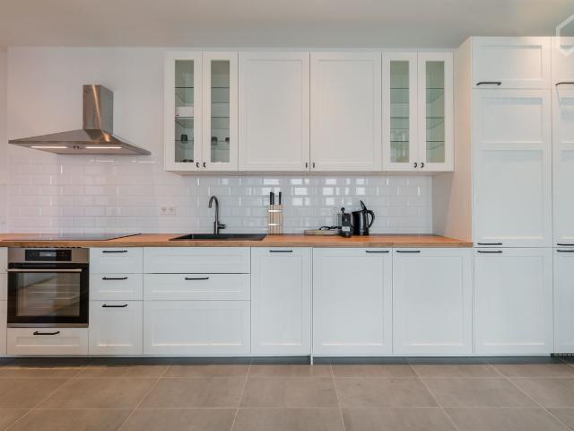 Urban Waterfront Living – Bright Apartment with Two Balconies & Spree Views, Berlin Amsterdam Apartments for Rent