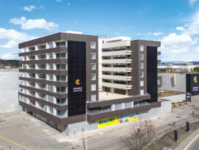 Urban wohnen im Herzen von Emmen – moderne 2.5 Zimmer Wohnung mit Balkon