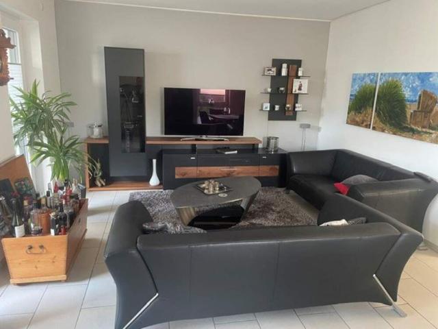 Urban, zentral, modern, attraktive Etagenwohnung mit 120 qm zu vermieten