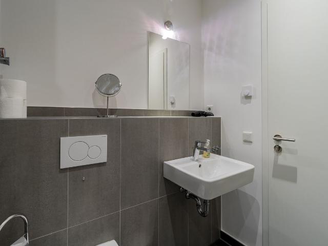 Urban Apartment with seperat sleeping room, Berlin Amsterdam Apartments for Rent