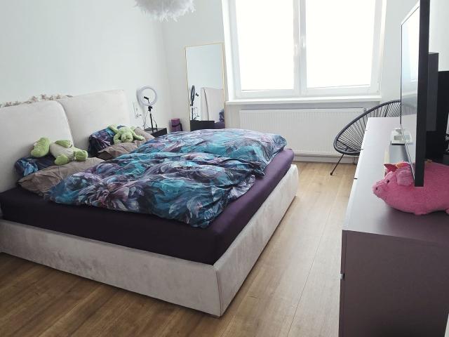 Urban Chic Apartment in Medienhafen– Quiet Street, Full Comfort & Green View ✨, Dusseldorf Amsterdam Apartments for Rent