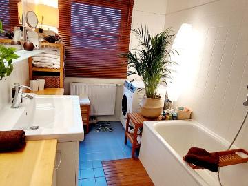 Urban city apartment directly at the Wienerberg recreational area