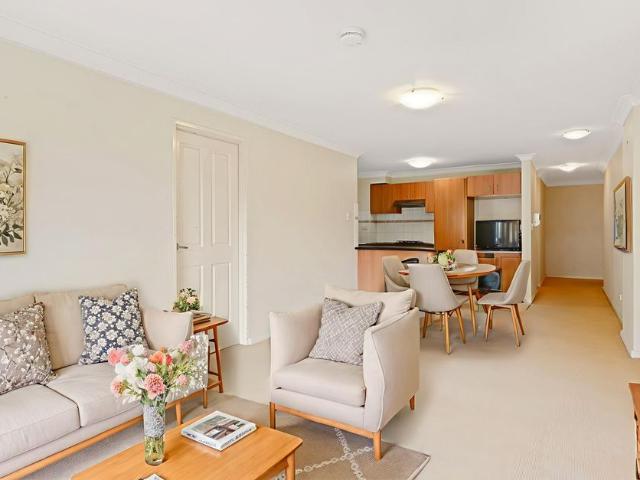 Urban convenience in the heart of Surry Hills