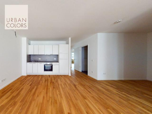 Urban Colors: Modern 3 Room Apartment with built in kitchen and 2 bathrooms