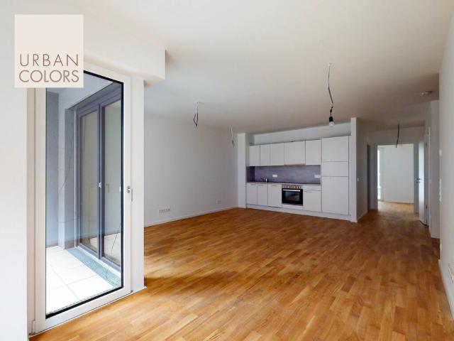 Urban Colors: Modern 3 Room Apartment with built in kitchen and 2 bathrooms