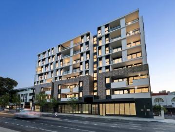 Urban Elegance with Space, Light and Style Large 69sqm, Luxury 1 Bedroom