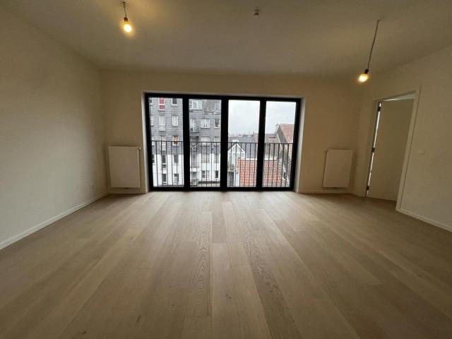Urban elegance: New furnished 1 bedroom flat