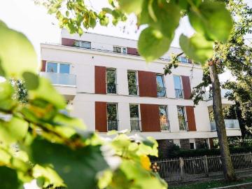 Urban family life with a film set backd rop 4 room flat in Potsdam Babelsberg