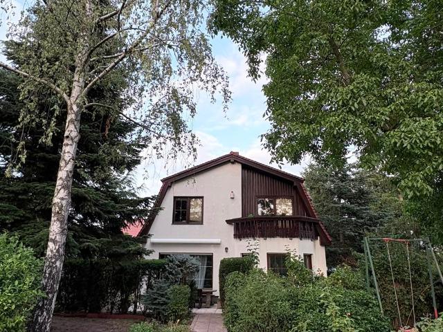 Urban Forest Dream Home in Niederschönhausen